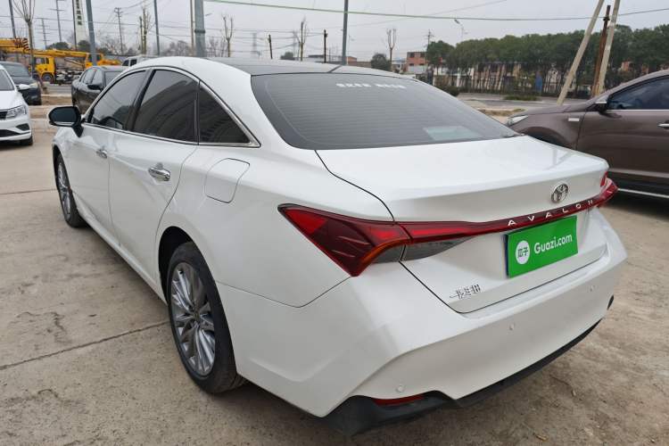Used Toyota Avalon 2024 2.0L Luxury Edition
