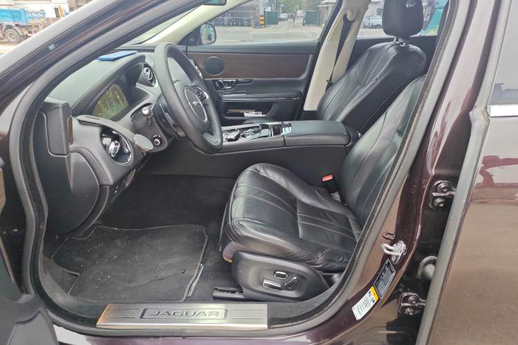 Used Jaguar XJ 2015 XJL 3.0 SC Elegant Business 80th Anniversary Limited Edition Left Front Seat