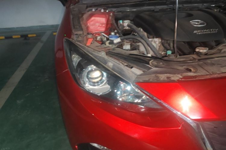 Used Mazda 3 Axela 2016 Sedan 1.5L Automatic Luxury Model Right Front Headlight