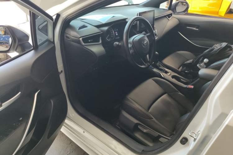 Used Toyota Levin 2022 Dual-Engine 1.8H E-CVT Luxury Edition
