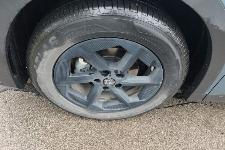 Used Venucia VX6 2025 Large Flat-Layout 520 Pro