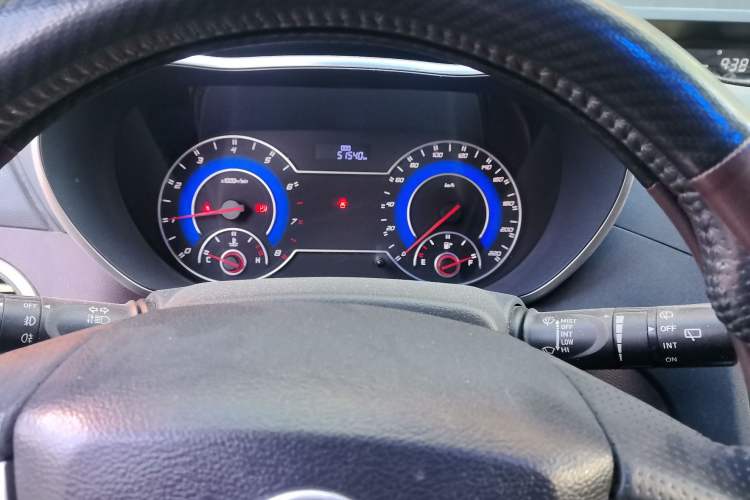 Used Haima V70 2016 2.0L Manual - Comfort Edition 6 Seats