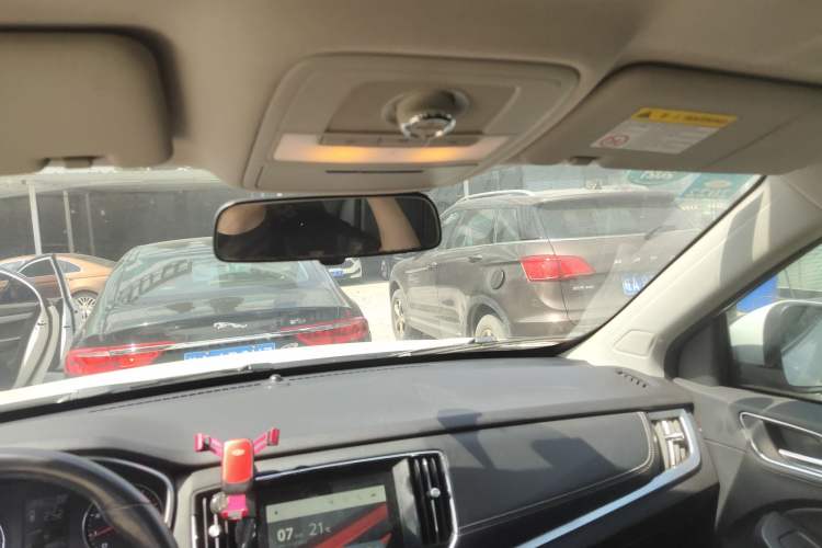 Used Roewe RX5 2018 20T Two-Wheel Drive Automatic Internet Smart Edition Headliner