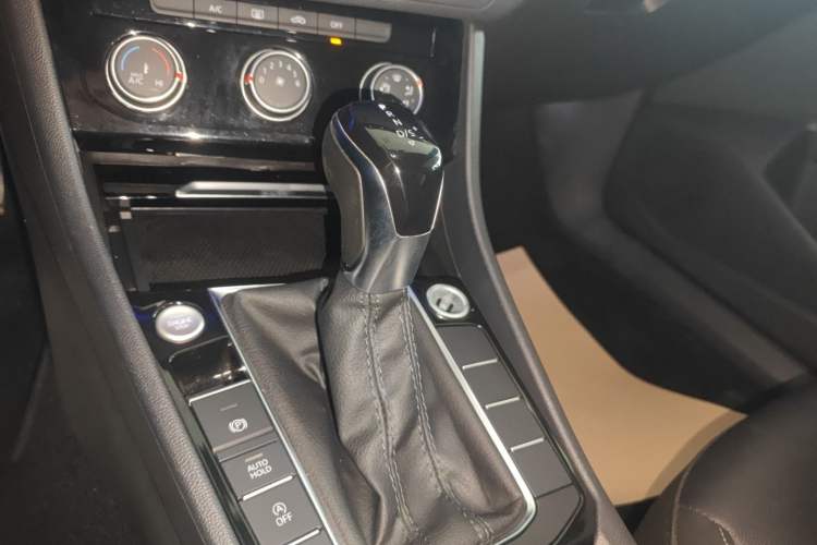 Used Volkswagen Sagitar 2022 280TSI DSG Flyover Edition
