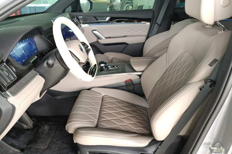 Used BYD Tang New Energy 2025 DM-i 115KM Flagship Model Left Front Seat