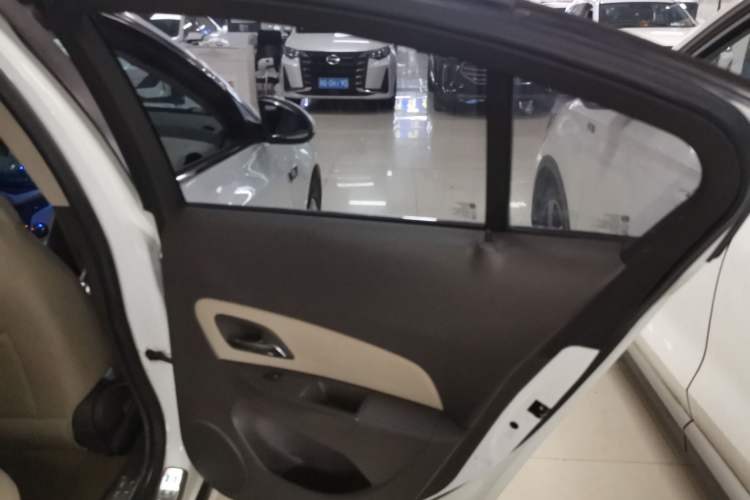 Used Chevrolet Cruze 2015 1.5L Classic SL MT