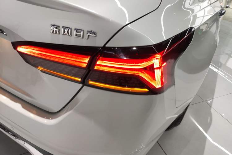 Used Nissan Teana 2022 2.0L XL-Upr Enjoyment Edition Right Rear Taillight