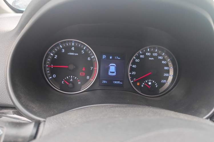 Used Kia kx1 Stonic 2021 1.4L CVT Sunroof Model Instrument Cluster