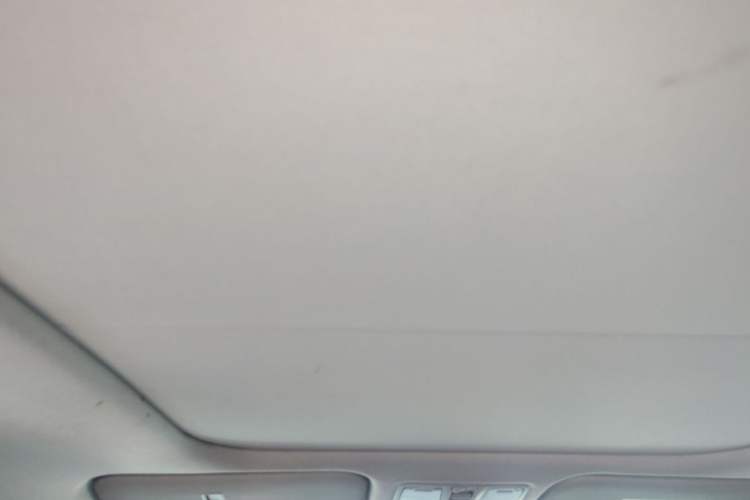 Used Hyundai ix25 2017 1.6L Automatic Smart Version Headliner