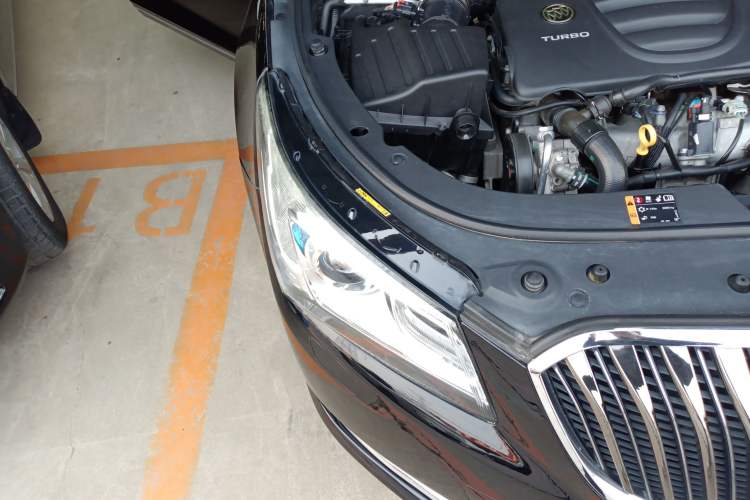 Used Buick LaCrosse 2013 2.0T SIDI Smart Luxury Flagship Edition Right Front Headlight