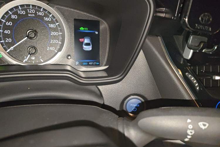 Used Toyota Levin 2022 Dual-Engine 1.8H E-CVT Luxury Edition Odometer Close Up