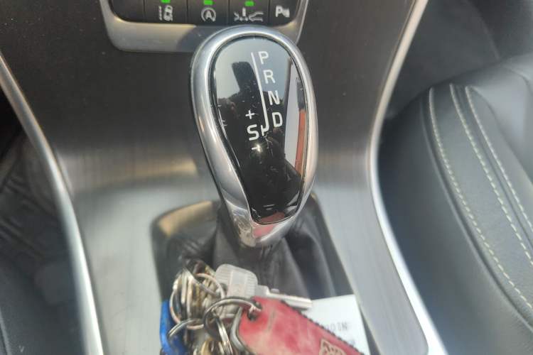 Used Volvo XC60 2015 T5 AWD Zhiyuan Edition
