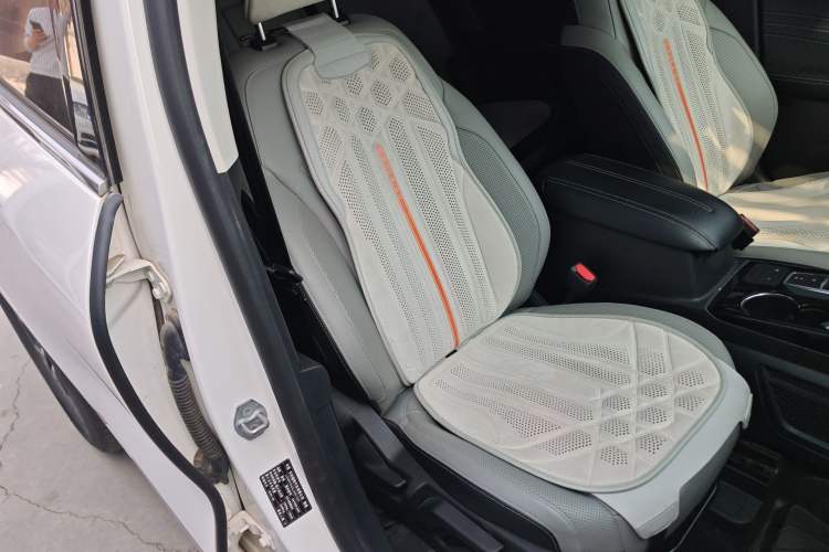 Used Ford Escape 2020 EcoBoost 245 Four-Wheel Drive Luxury Edition