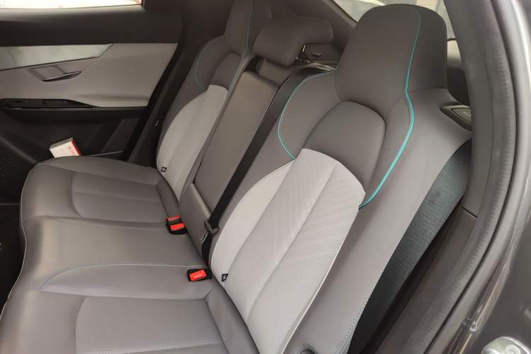 Used CHANGAN UNI-T 2023 Second-Generation 1.5T Prestige Model Left Rear Seat
