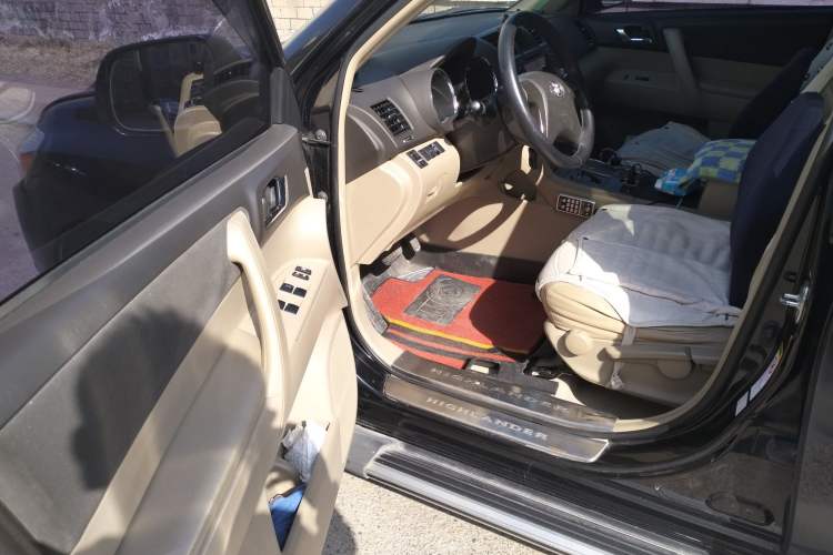 Used Toyota Highlander 2009 3.5L 4x4 7-Seater Elite Edition Driver Seat