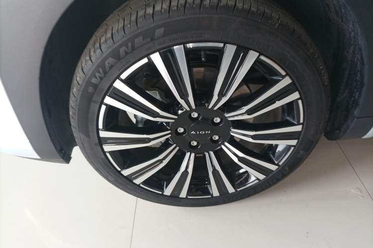 Used AION i60 2026 Model 530 Advanced Edition Left Front Wheel Hub