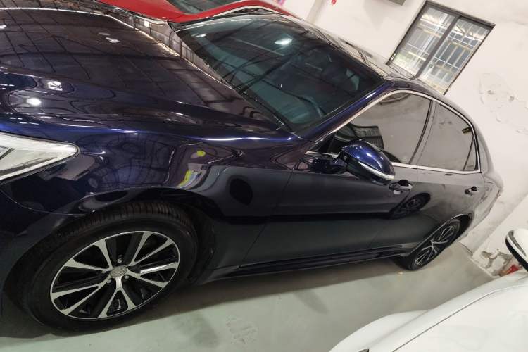 Used Toyota Crown 2018 2.0T Fashion Edition
