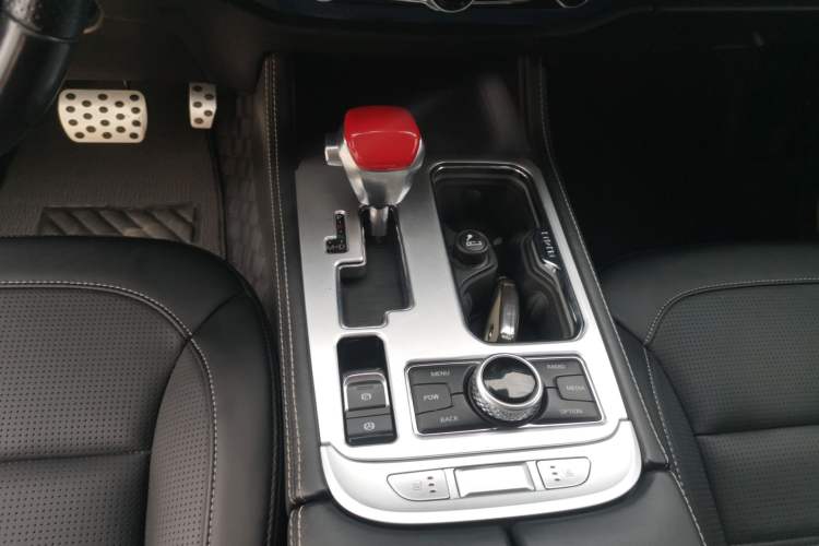 Used BAIC Off-Road BJ40 2019 2.3T Automatic Four-Wheel Drive Ring the Tower Champion Edition China VI