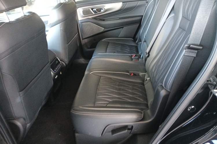 Used GAC Trumpchi GS8 2022 Flagship Series 2.0 TGDI Four-Wheel Drive Luxury Smart Connectivity Version (7 Seats)