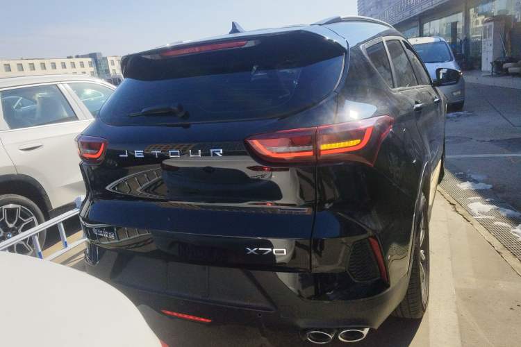 Used JETOUR X70 2025 1.5T DCT Overdrive PRO 5-Seater
