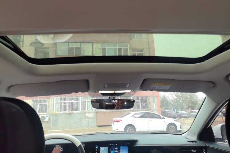 Used Roewe i5 2023 1.5L CVT Luxury Edition Headliner