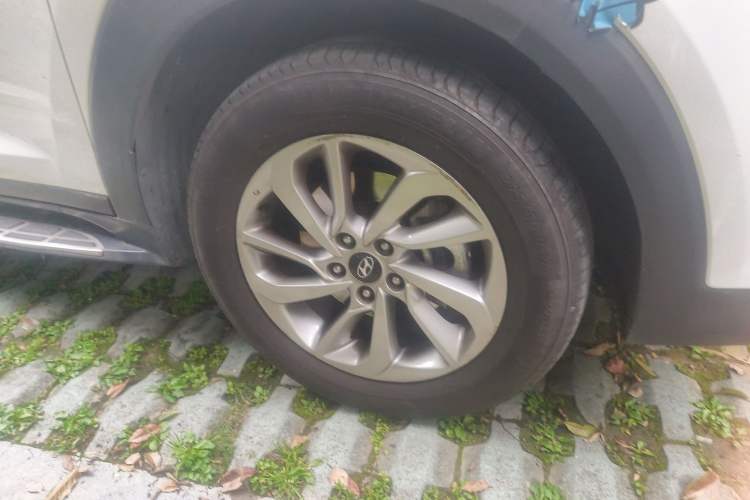 Used Hyundai Tucson 2015 1.6T Dual-Clutch Two-Wheel-Drive Smart Model