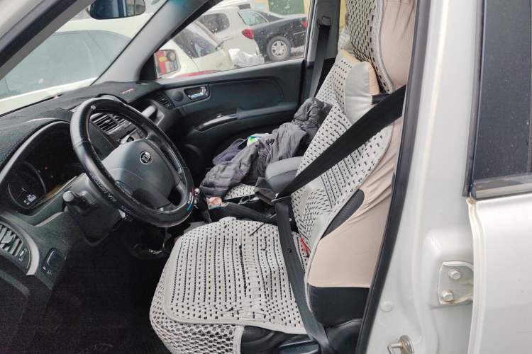 Used Kia Sportage 2013 2.0L Automatic Two-Wheel Drive GLS Trim
