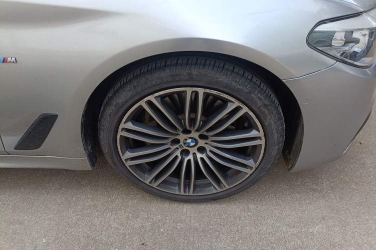 Used BMW 5 Series 2019 530Li Leading Model M Sport Package
