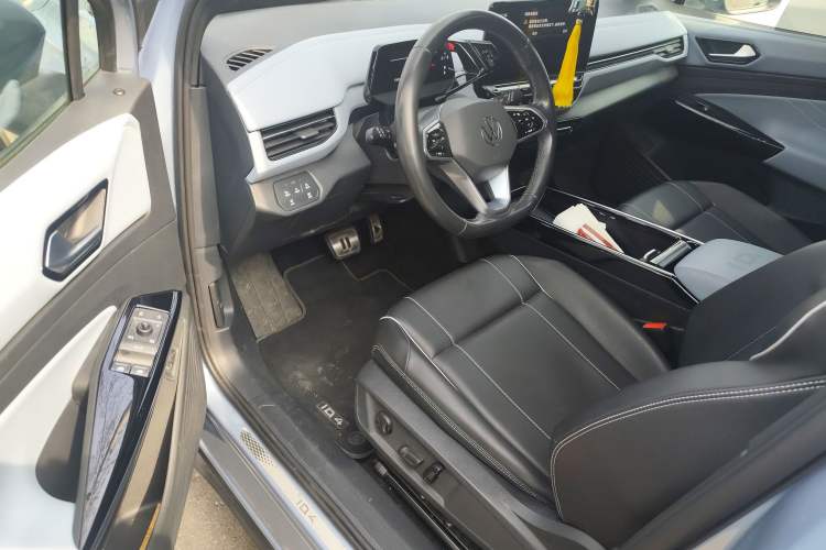 Used Volkswagen ID.4 X 2022 Pure Long-Range Version Driver Seat