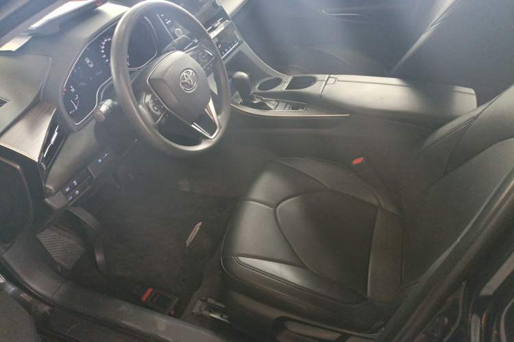 Used Toyota Avalon 2019 2.0L Ambition Edition China VI