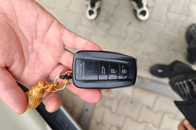 Used Toyota Prado 2018 3.5L Automatic TX-L with Rear-Mounted Spare Tire
