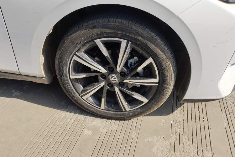 Used Changan Eado 2025 Blue Whale 1.5T 500Bar Prestige Model