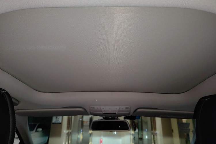 Used Mercedes-Benz C-Class 2017 Facelift C 200 L Sport Edition