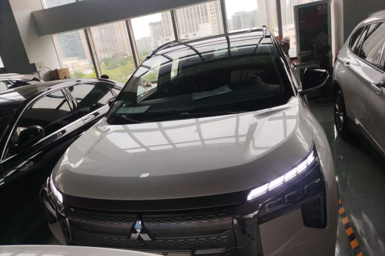 Used Mitsubishi AIRTREK 2022 Hardcore Edition