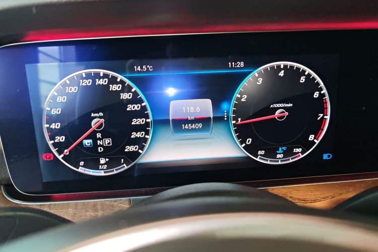 Used Mercedes-Benz E-Class 2017 E 300 L Luxury Model
