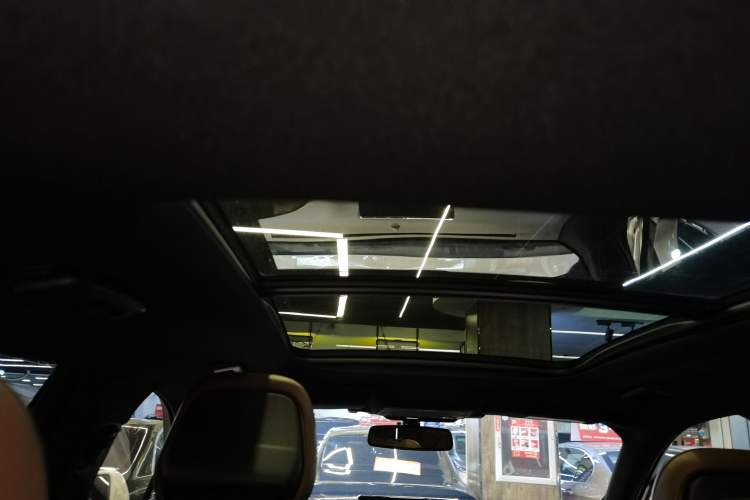 Used Lincoln Nautilus 2021 2.0T Four-Wheel Drive Luxury Edition Headliner