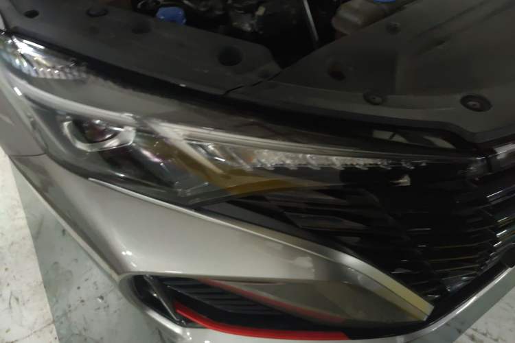 Used CHANGAN Eado 2023 Changan Edition PLUS Blue Whale NE 1.4T GDI DCT Prestige Version Exterior 6