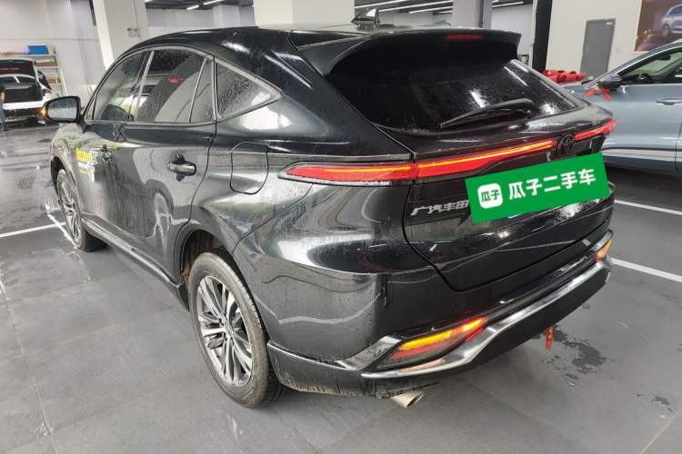 Used Toyota Venza 2023 2.0L CVT Two-Wheel Drive Luxury Edition Rear Left 45 Deg