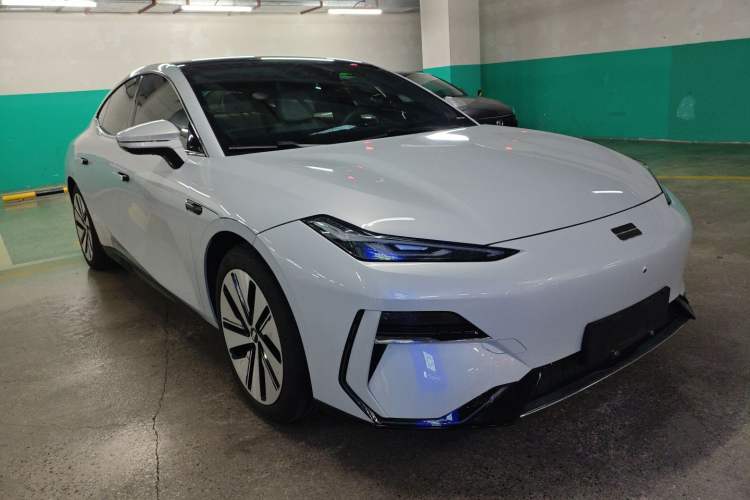 Used Geely Galaxy E8 2024 550 km Range Rear-Drive MAX