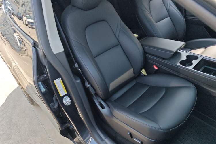 Used Tesla Model Y 2024 Rear-Wheel-Drive Version