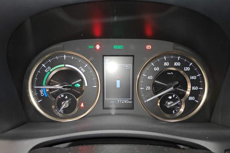 Used Toyota Alphard 2021 Dual-Engine 2.5L Luxury Edition
