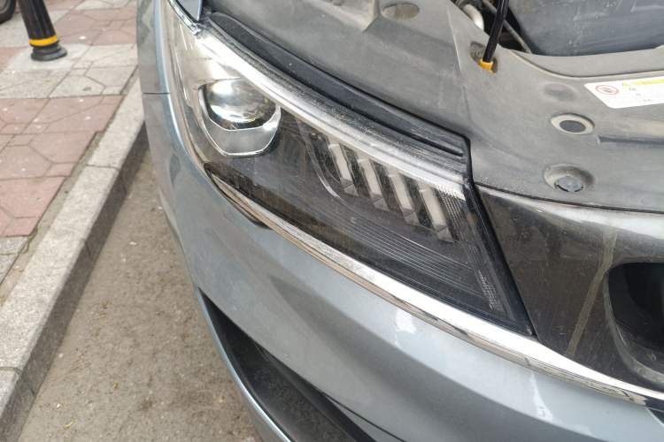 Used Geely Auto Jiajie 2021 Zhiqing 1.5TD DCT Luxury Model Right Front Headlight