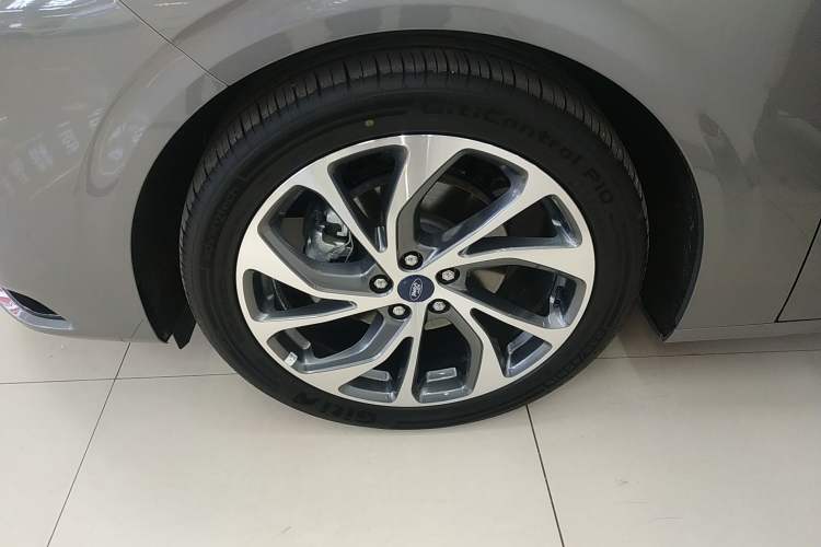 Used Ford Mondeo 2025 2.0T EcoBoost Ultimate Edition
