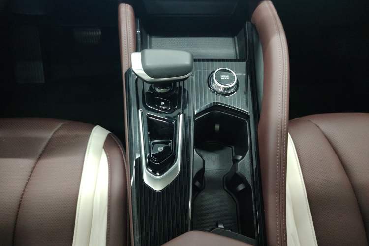 Used Geely Auto Monjaro L 2021 2.0TD DCT EVO Two-Wheel Drive Prestige Version