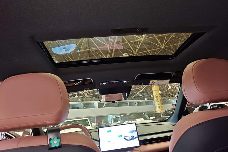 Used Geely Galaxy L6 2025 EM-i 140km Explorer+ Edition
