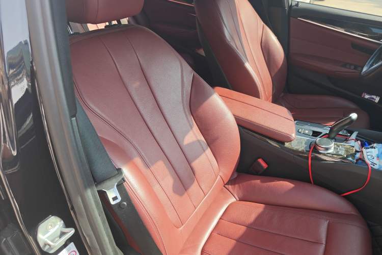 Used BMW 5 Series 2019 530Li Leading Model M Sport Package