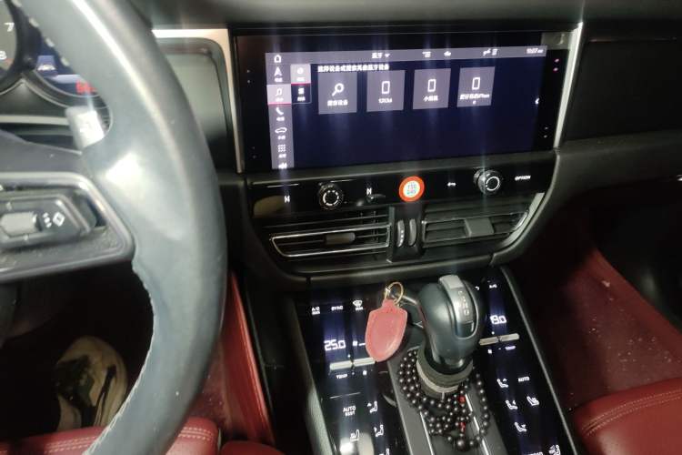 Used Porsche Macan 2022 Macan 2.0T