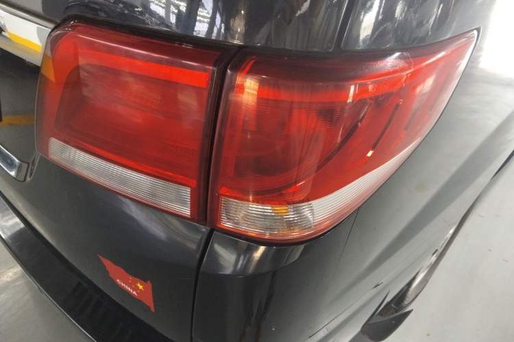 Used JAC Refine M4 2016 2.0L Manual Luxury Version