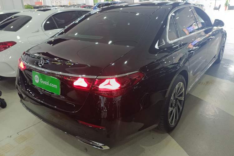 Used Mercedes-Benz E-Class 2024 E 300 L Luxury Model
