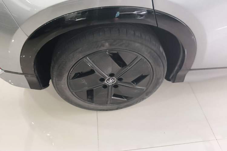 Used BYD Song L EV 2024 550 km Excellence Version
